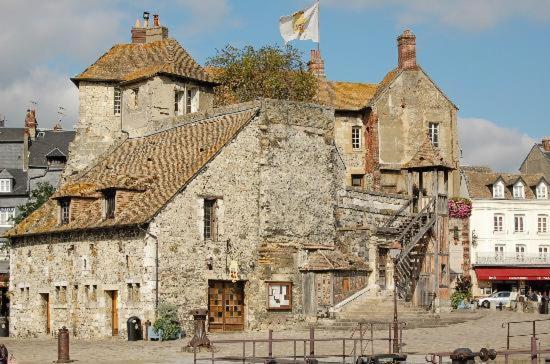 Escapade Au Coeur De Honfleur Avec Parking Prive Et Vue Panoramique Lejlighed Eksteriør billede